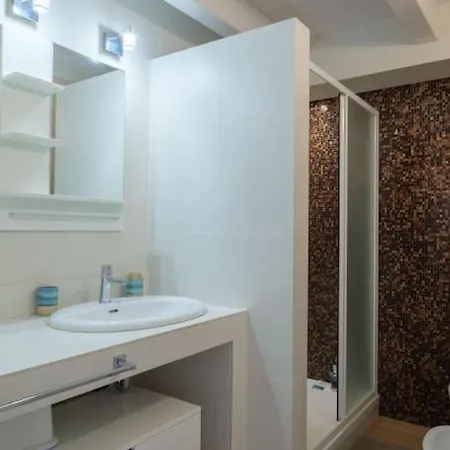 Luxury Penthouse In The Heart Of *