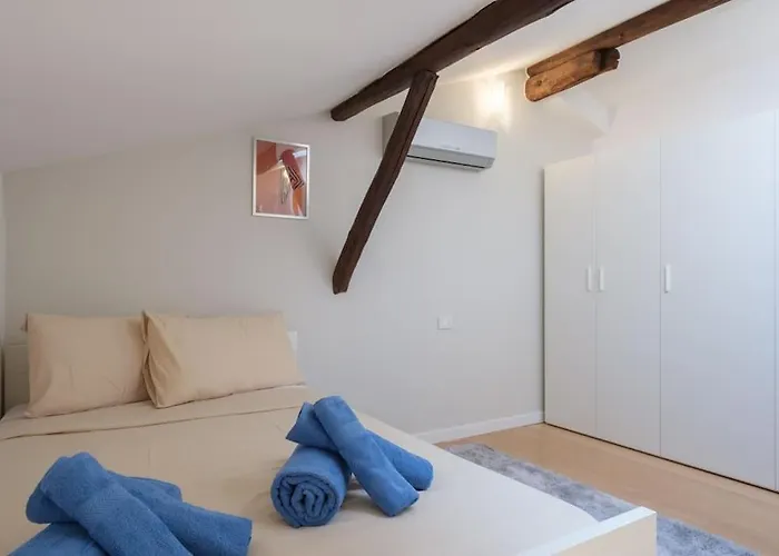 Daire Luxury Penthouse In The Heart Of