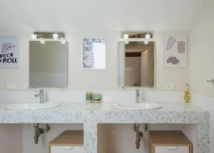 Luxury Penthouse In The Heart Of * Bologna