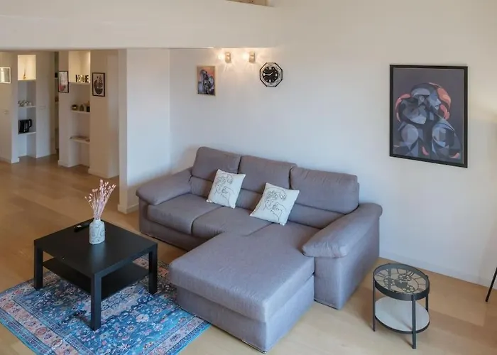 Daire Luxury Penthouse In The Heart Of Bolonya