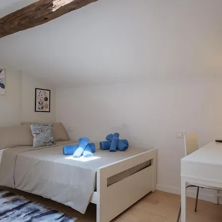 Luxury Penthouse In The Heart Of *