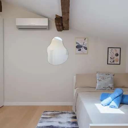 Luxury Penthouse In The Heart Of Lägenhet