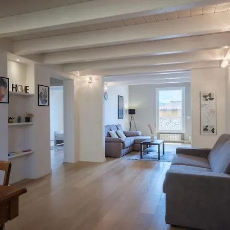 Luxury Penthouse In The Heart Of * Bologne