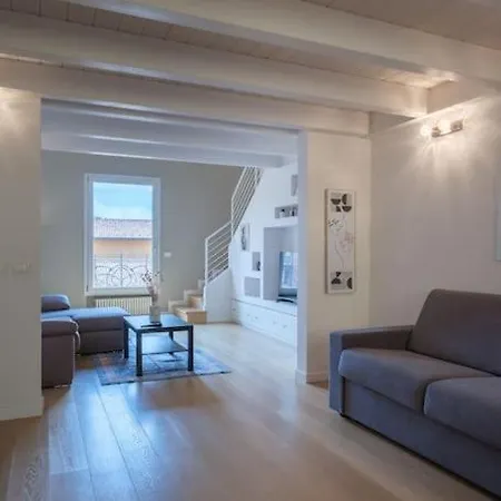 Luxury Penthouse In The Heart Of Lägenhet